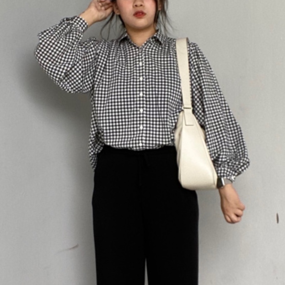 NWT Uniqlo Gathered Checked Volume Long Sleeve Blouse